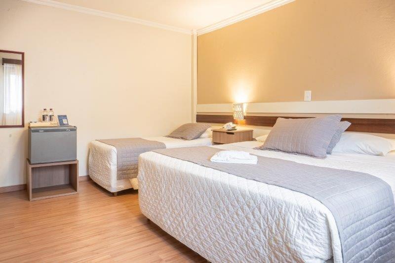Hotel Bertoluci Gramado Quarto foto