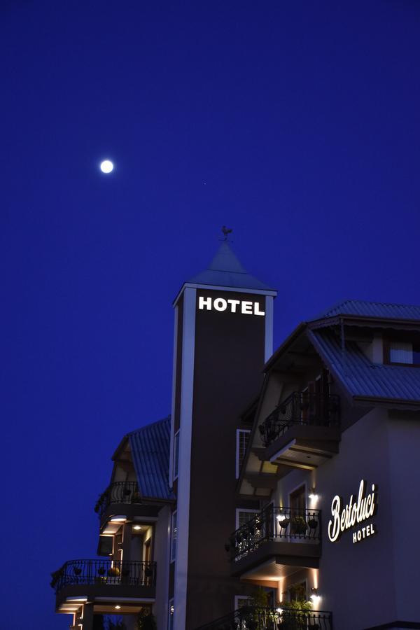 Hotel Bertoluci Gramado Exterior foto