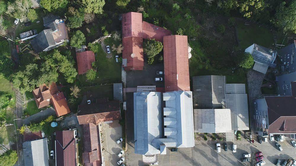 Hotel Bertoluci Gramado Exterior foto